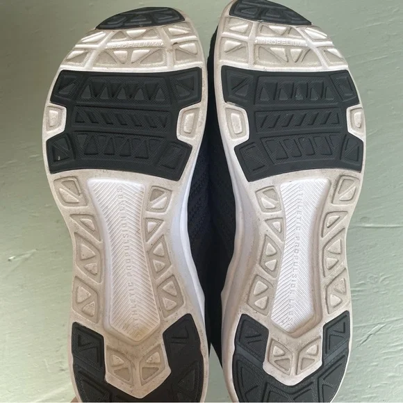 APL Black Shoes Size 9.5 - Picture 8 of 8